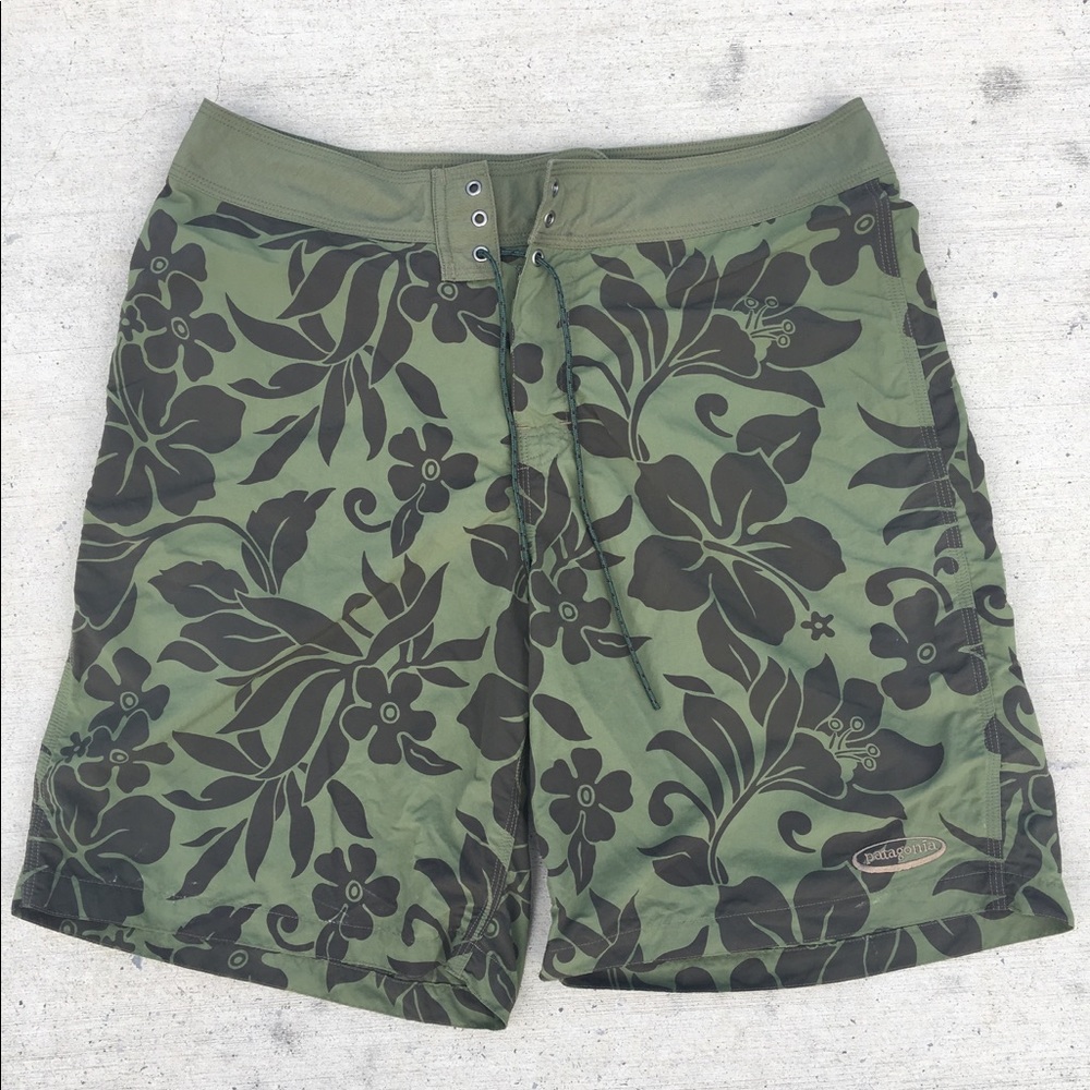 Patagonia (pataloha) board shorts!
